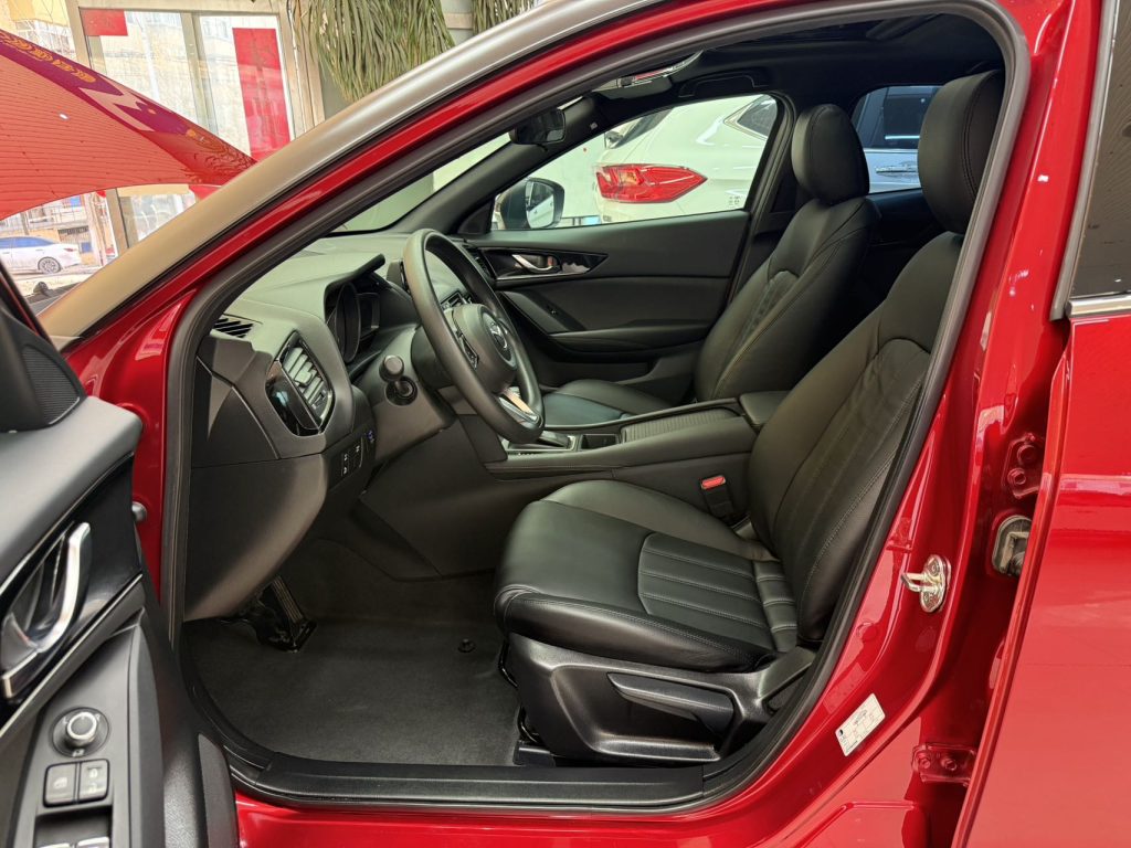 Mazda CX-4 2021 г. 2,0 л, АКПП, передний привод, версия «Skyactiv-Dynamic» - Huishida Trading