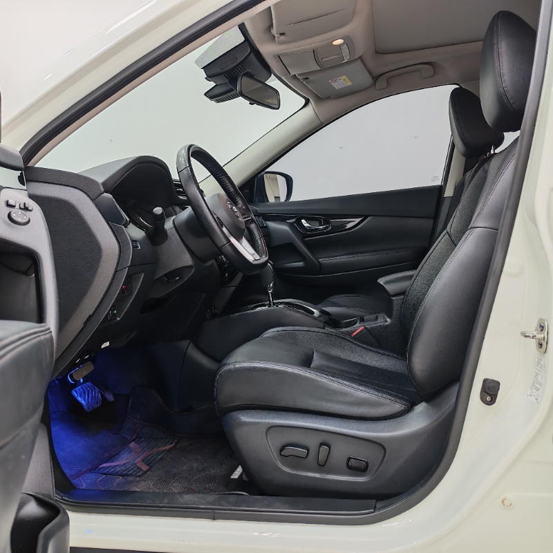 Nissan X-Trail, 2022 модельный год, 2,0 л, передний привод, версия «Smart Connect Premium» - Huishida Trading