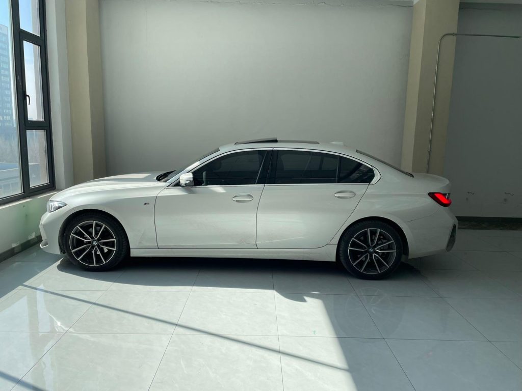 BMW 3 серии 2023 модельный год 320Li M Sport - Huishida Trading