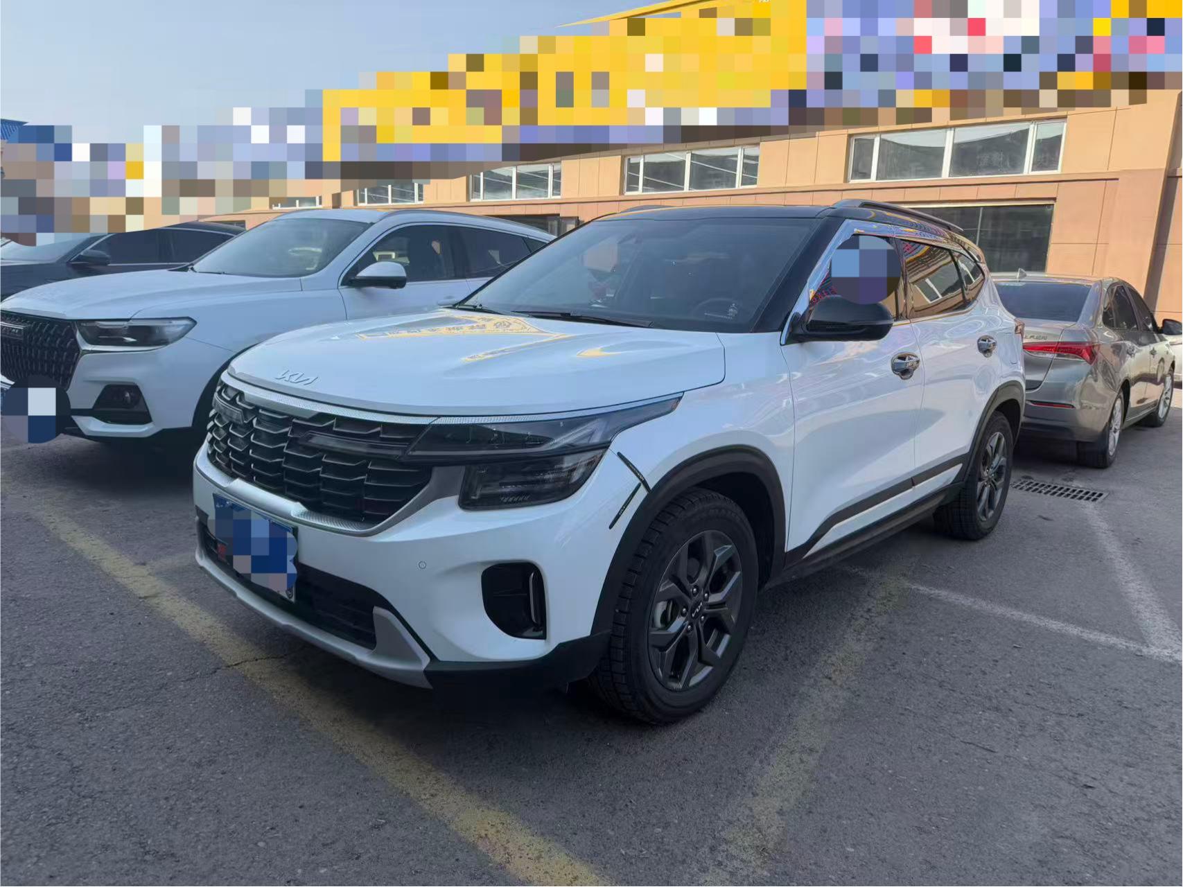 Kia Seltos, 2023 г. выпуска, 1,5 л, CVT, версия «Люкс»