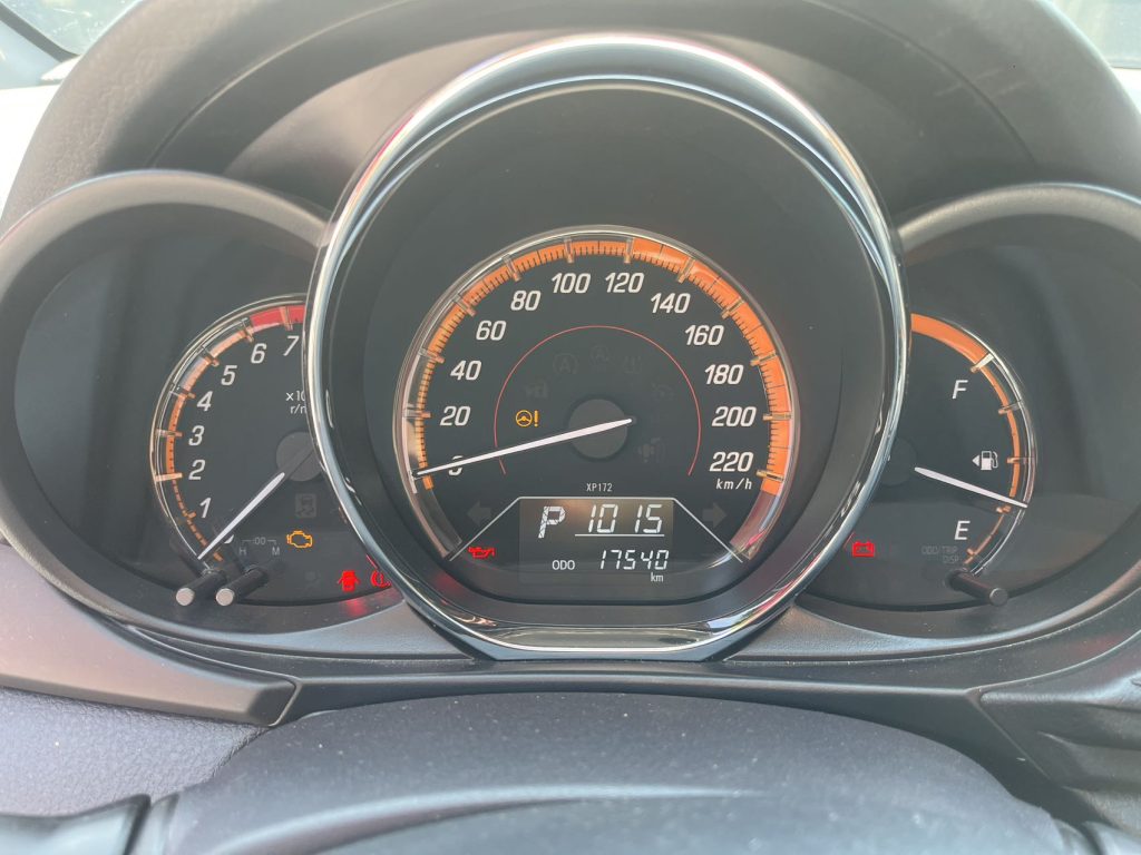 Toyota Yaris X, 2022 модельный год, Spark X 1.5L CVT Leading Plus - Huishida Trading