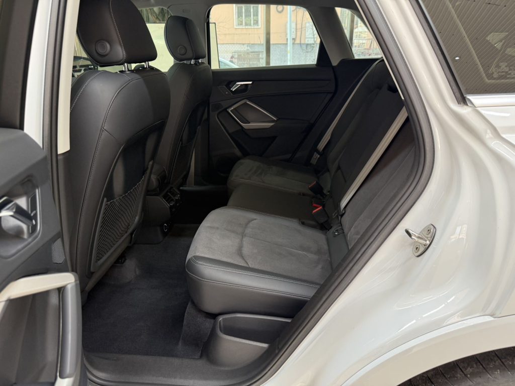 Audi Q3 2022 модельного года 35TFSI, версия «Sporty» - Huishida Trading