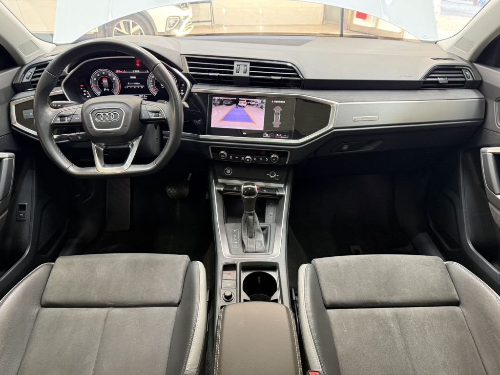 Audi Q3 2022 модельного года 35TFSI, версия «Sporty» - Huishida Trading