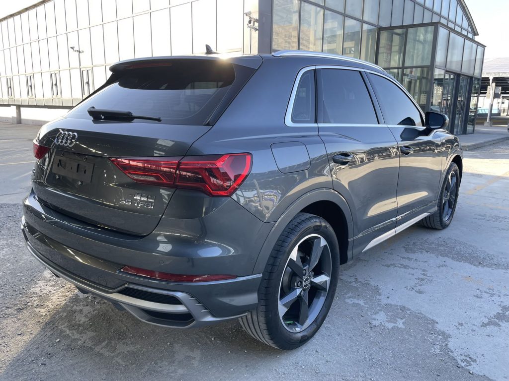 Audi Q3 2021 модельного года 35 TFSI, версия «Sporty» - Huishida Trading