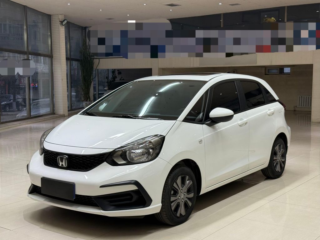 Honda Fit 2022 года, 1,5 л, CVT, версия «Chao Xiang» с люком - Huishida Trading