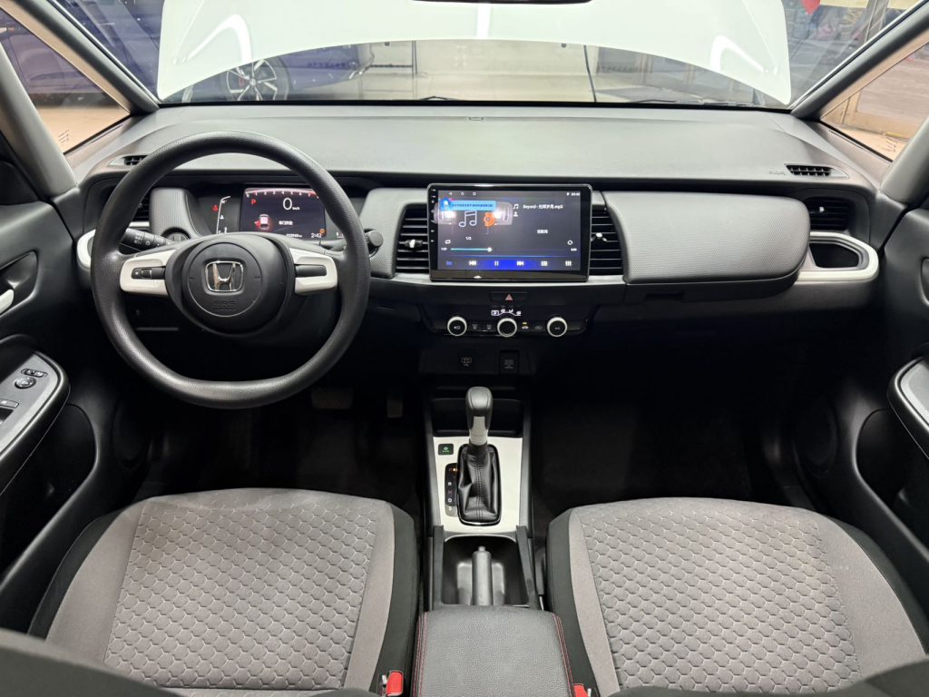 Honda Fit 2022 года, 1,5 л, CVT, версия «Chao Xiang» с люком - Huishida Trading