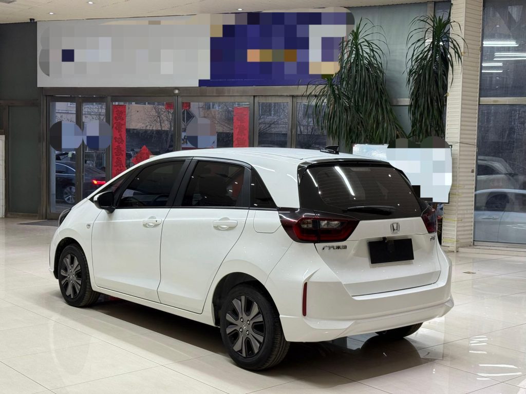 Honda Fit 2022 года, 1,5 л, CVT, версия «Chao Xiang» с люком - Huishida Trading