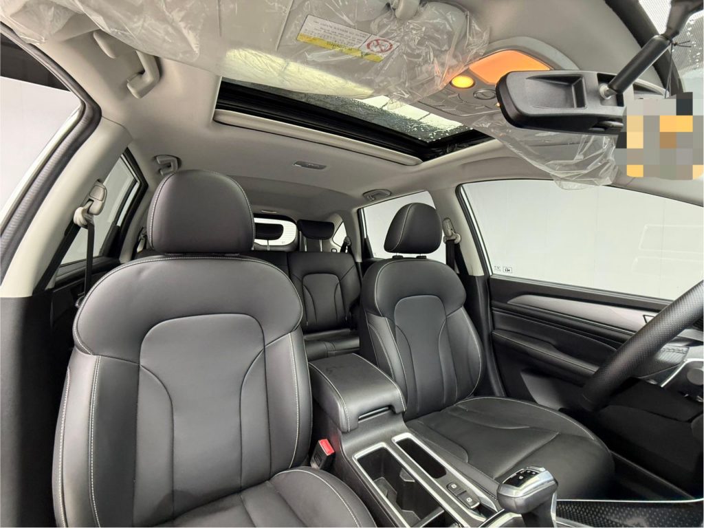 Haval M6 2023 PLUS 1.5T DCT, версия «Luxury Smart Connect» - Huishida Trading