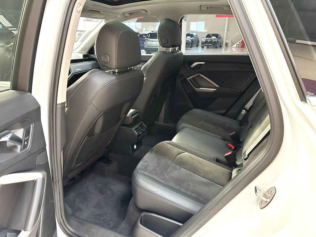 Audi Q3 2021 модельного года 35 TFSI версия «Sporty» - Huishida Trading