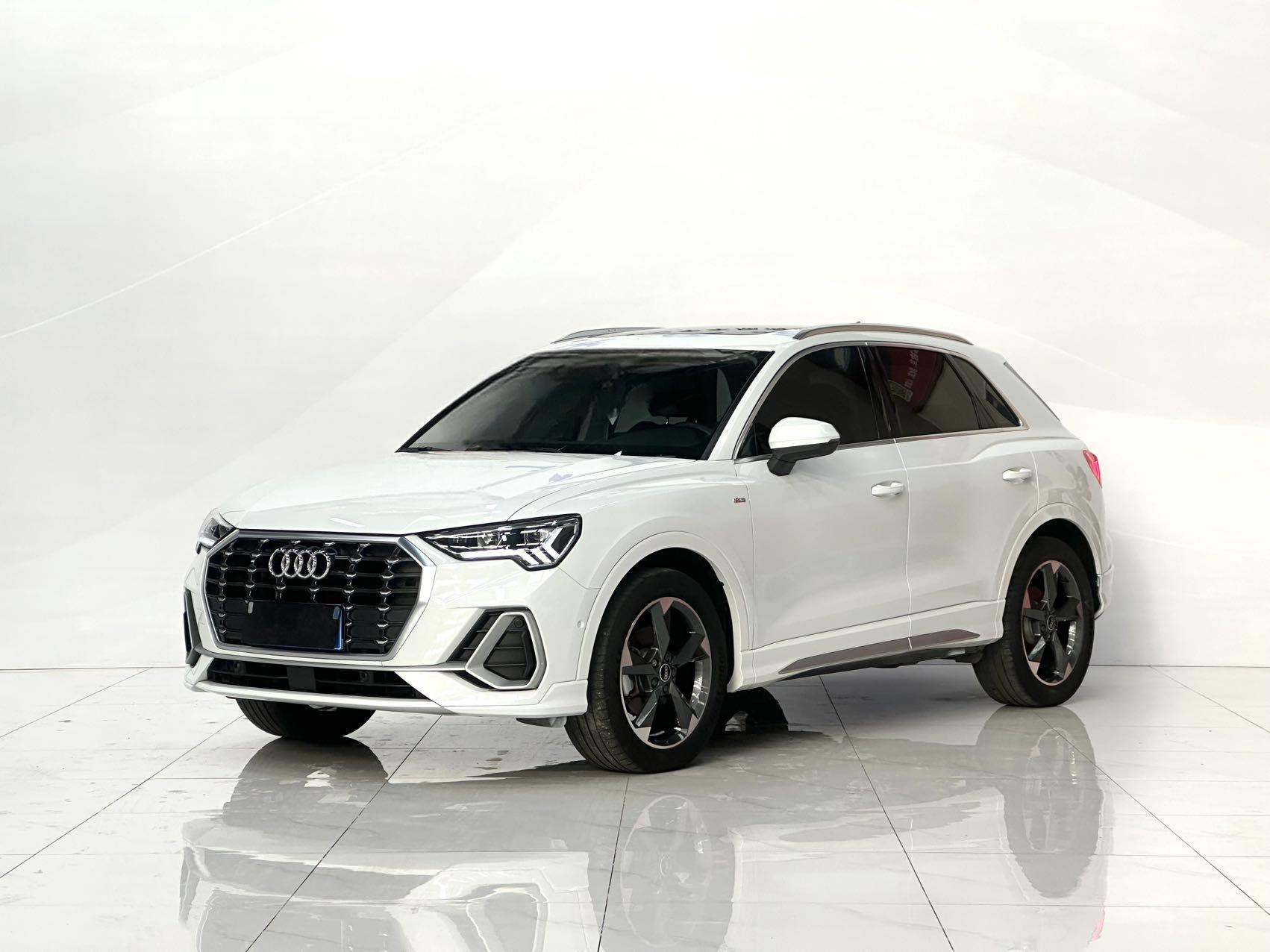 Audi Q3 2021 модельного года 35 TFSI версия «Sporty»