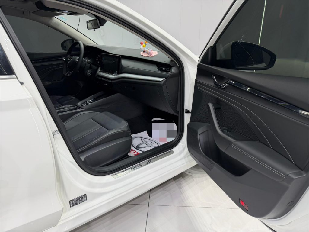 Skoda Octavia, 2022 модельный год, PRO TSI280, версия «Exclusive» - Huishida Trading