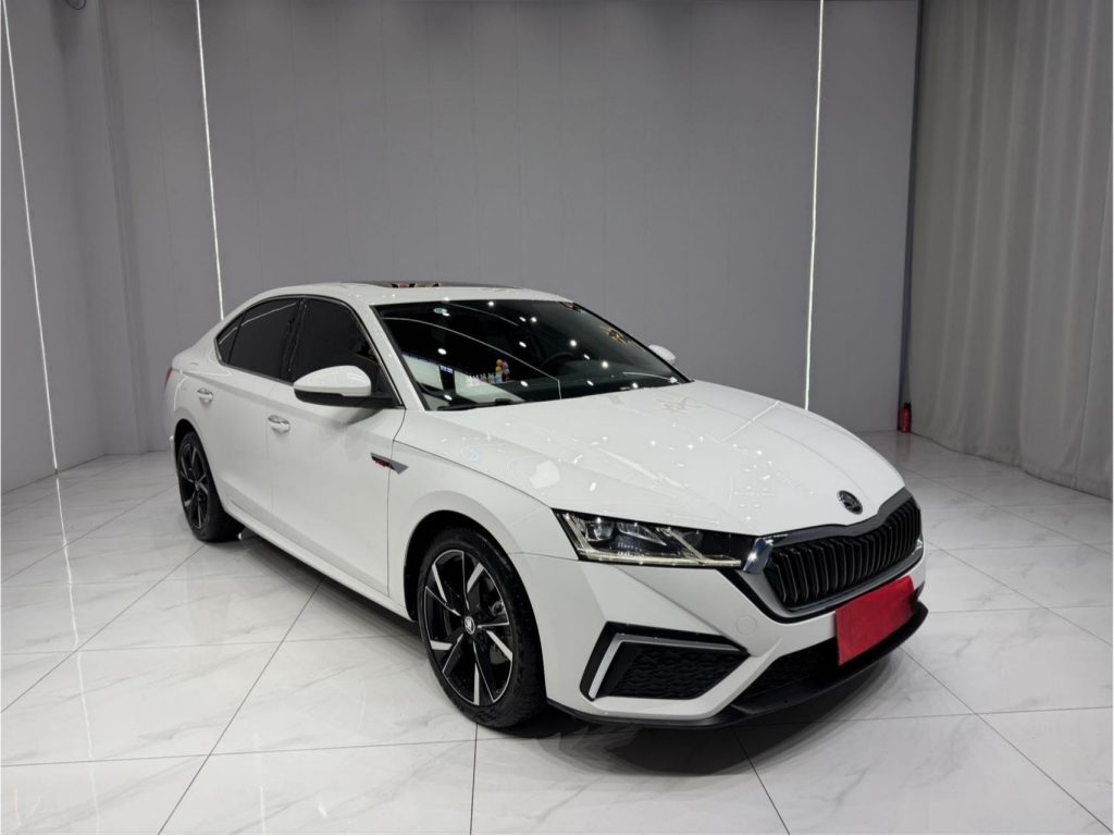 Skoda Octavia, 2022 модельный год, PRO TSI280, версия «Exclusive» - Huishida Trading