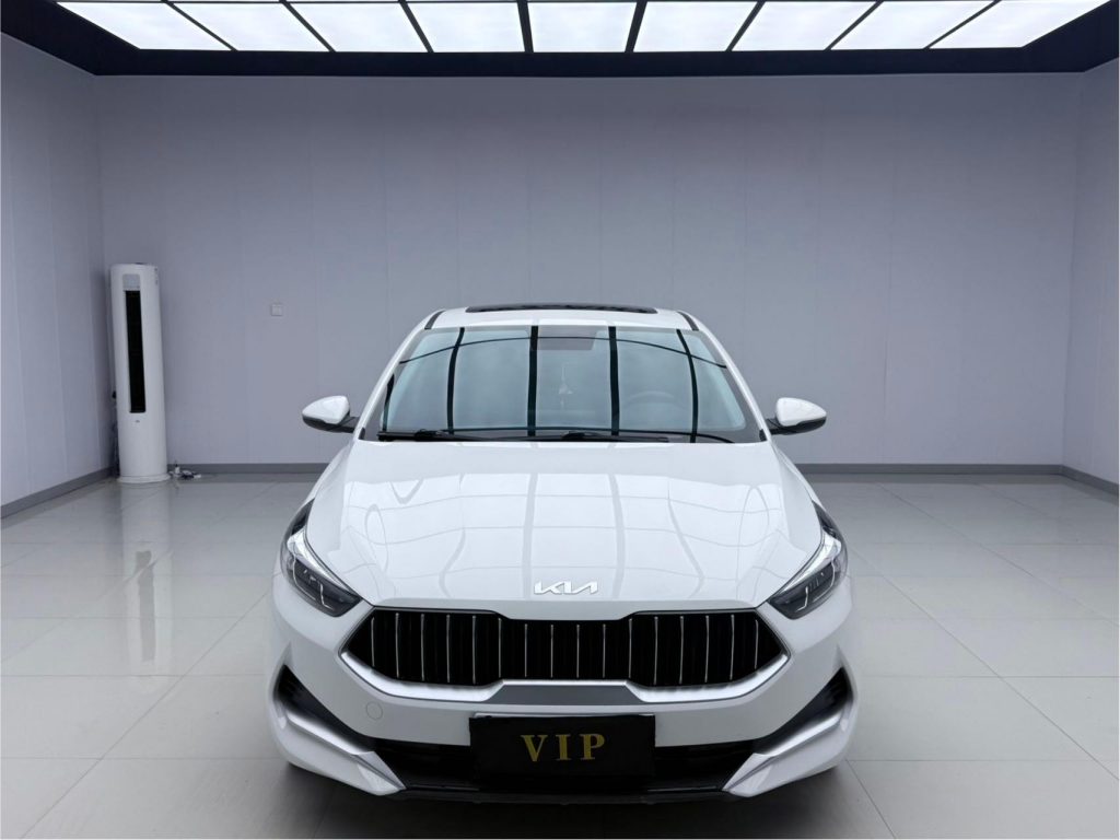 Kia K3, 2021 г. выпуска, 1,5 л, CVT, версия «Fashion» - Huishida Trading