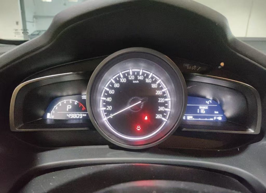 Mazda CX-4, 2021 г. выпуска, 2,0 л, АКПП, передний привод, версия «Sky Exploration» - Huishida Trading