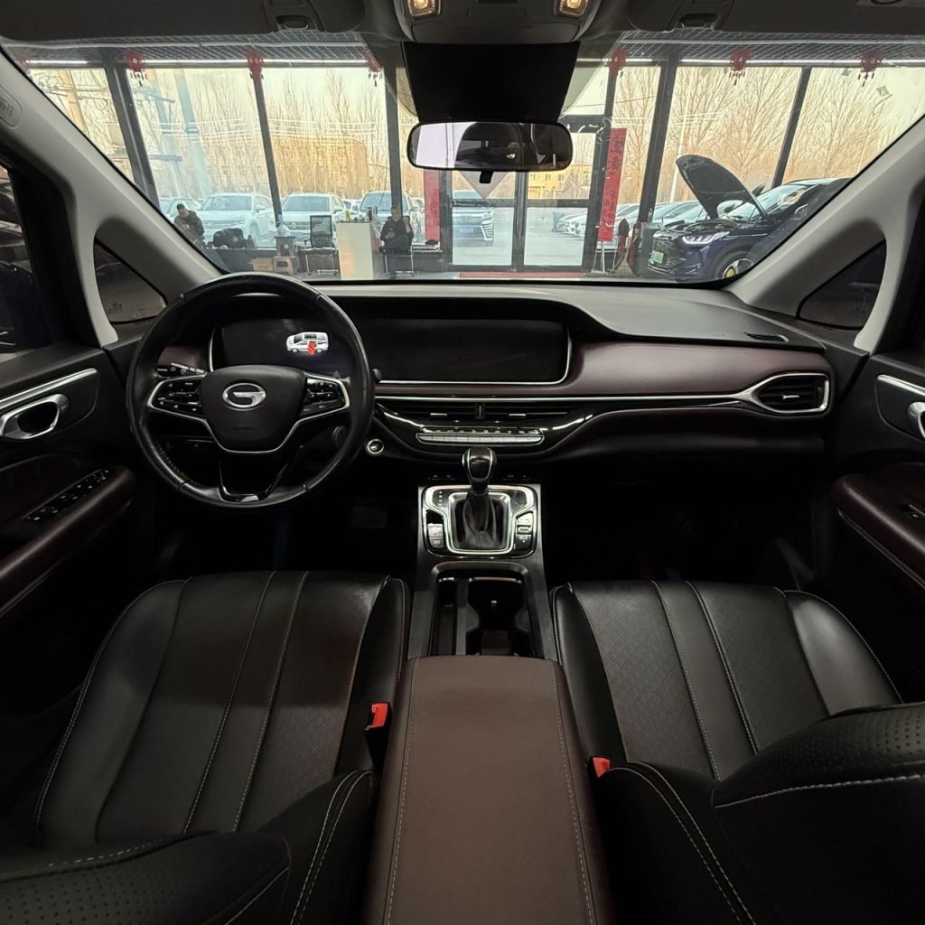 GAC Trumpchi M6 2021 модельного года PRO 270T DCT Автоматическая коробка передач, версия «Люкс» - Huishida Trading