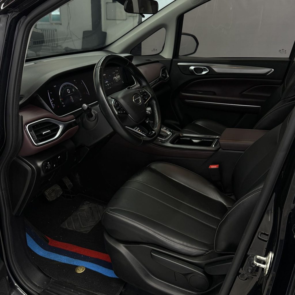 GAC Trumpchi M6 2021 модельного года PRO 270T DCT Автоматическая коробка передач, версия «Люкс» - Huishida Trading