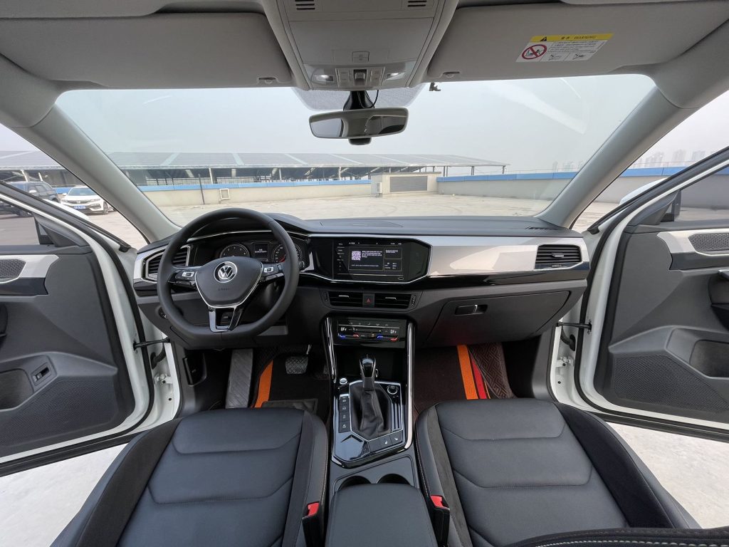 Volkswagen TAYRON , 2022 модельный год, 280TSI, передний привод, версия «Luxury Smart Connect» - Huishida Trading