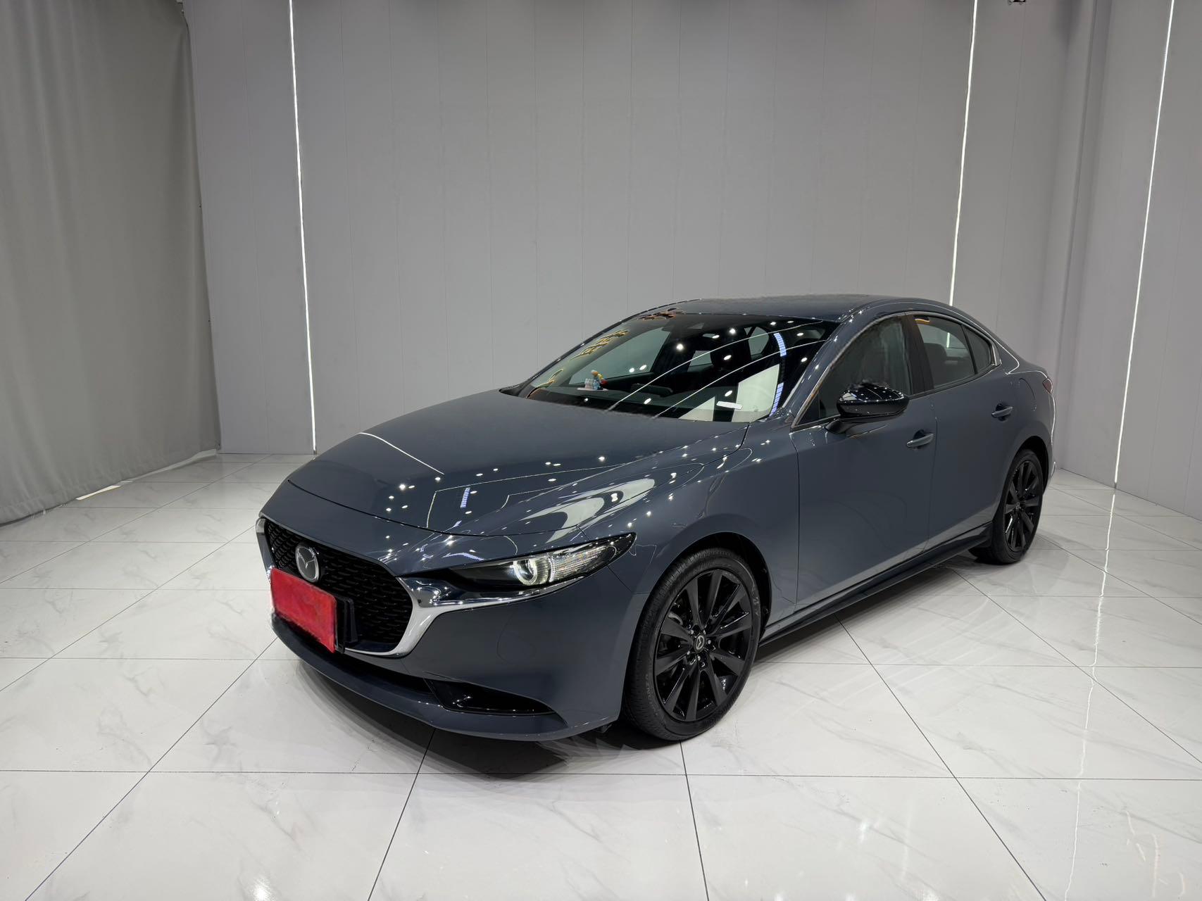 Mazda3 Axela, 2021 г. выпуска, 2,0 л, автоматическая коробка передач, версия «Zhi Rui»