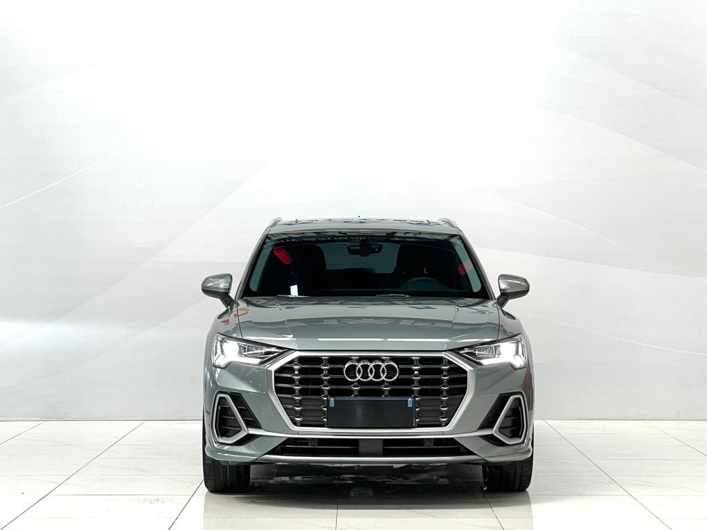 Audi Q3, 2022 модельный год, 35 TFSI, версия «Sporty», стандарты выбросов China VI - Huishida Trading