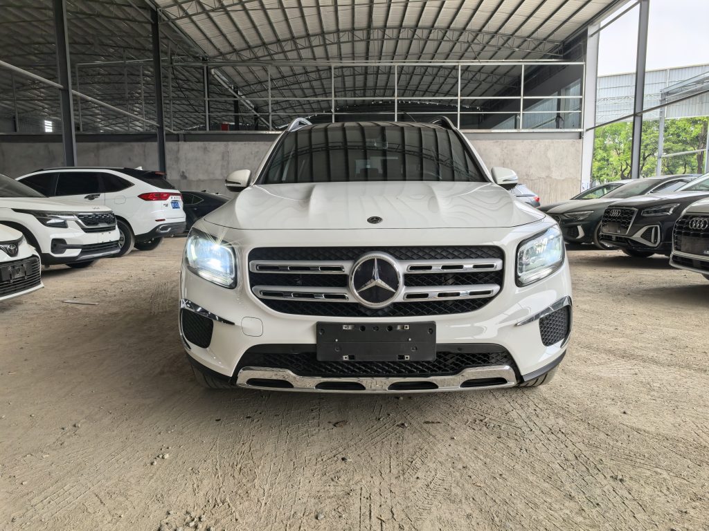 Mercedes-Benz GLB 2020 года, версия 180 Style, 7-местный - AUTO STAR