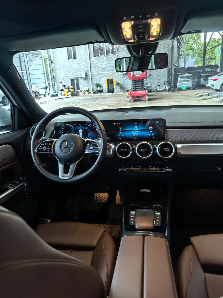 Mercedes-Benz GLB 2020 года, версия 180 Style, 7-местный - AUTO STAR