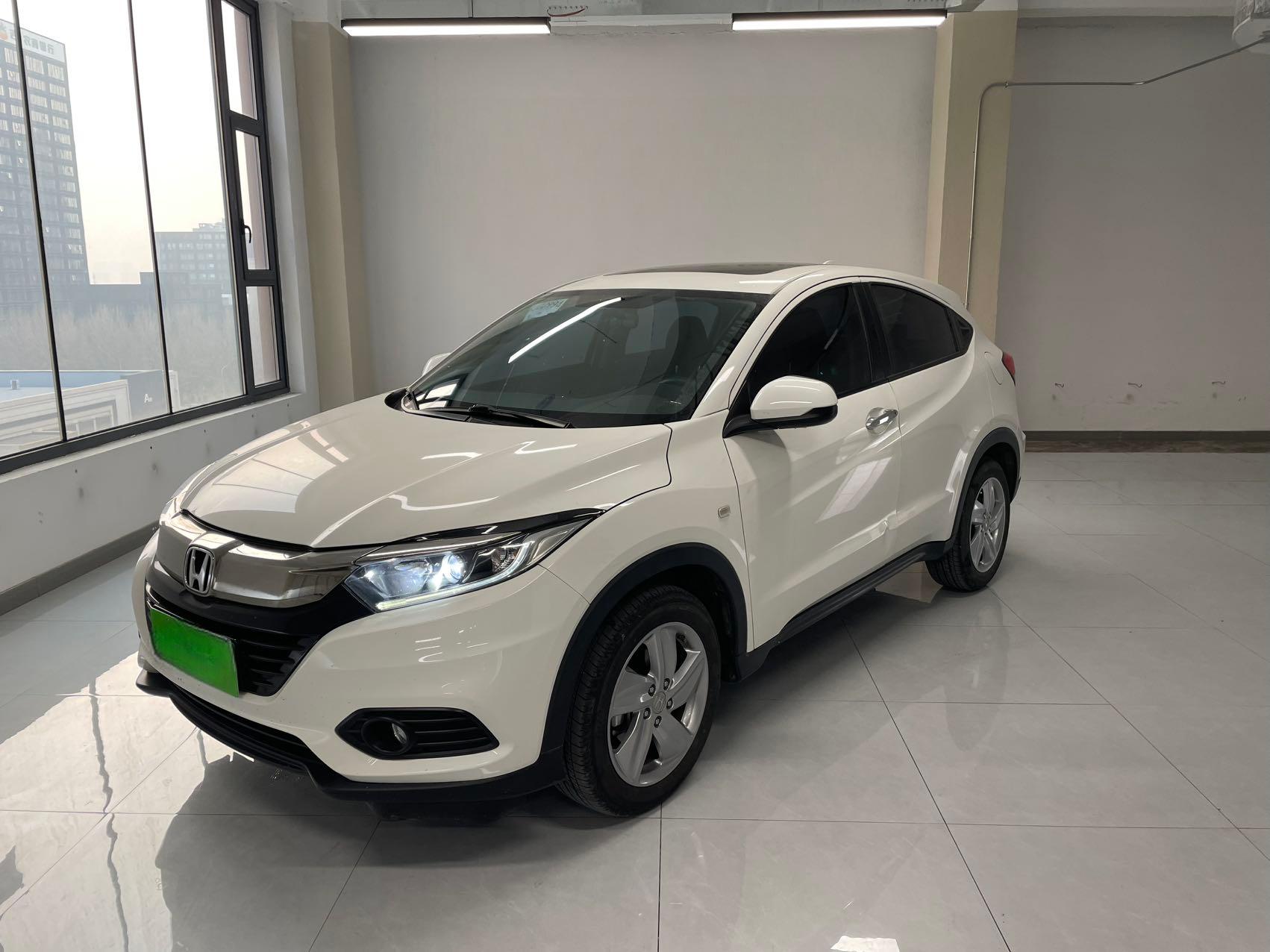 Honda Vezel,  2022 г. выпуска, 1,5 л, CVT, версия Elite Smart Enjoy