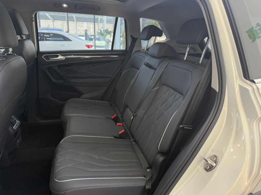 Volkswagen Tiguan L 2023 года, 280TSI, АКПП, передний привод, ограниченная серия «Chaochuang» - AUTO STAR