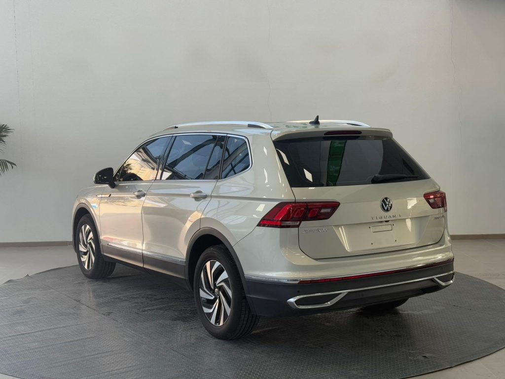 Volkswagen Tiguan L 2023 года, 280TSI, АКПП, передний привод, ограниченная серия «Chaochuang» - AUTO STAR