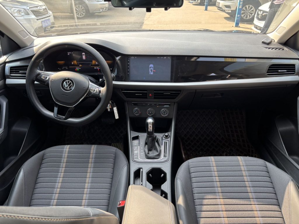 Lavid 2021 года, 280TSI DSG, версия «Комфорт» - AUTO STAR