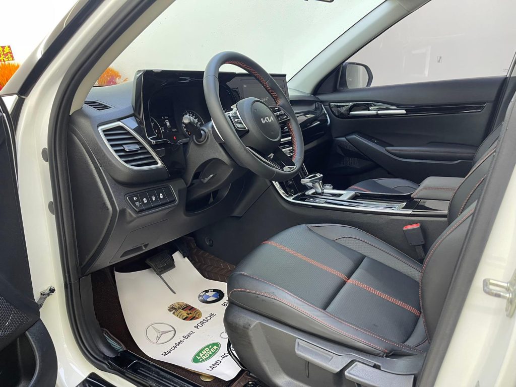 Kia KX3, 2021 г. выпуска, 1,5 л, CVT, версия «Trend» - AUTO STAR