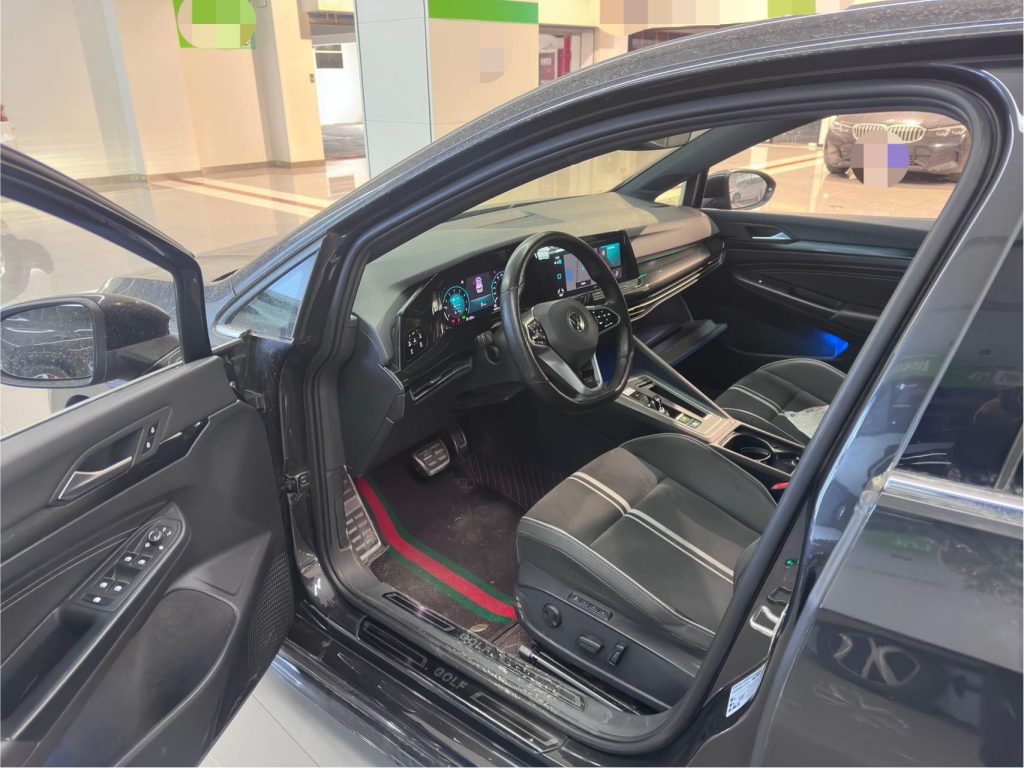 Volkswagen Golf, 2021 г. выпуска, 280TSI DSG R-Line - AUTO STAR