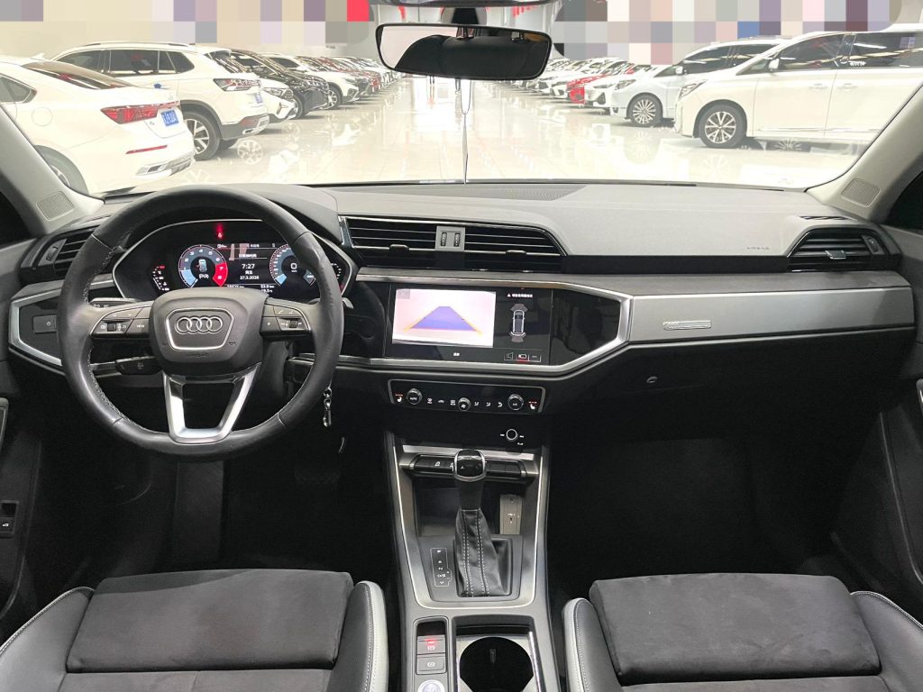 Audi Q3 2023 модельного года 35 TFSI Progressive Sport (1.4T) - AUTO STAR