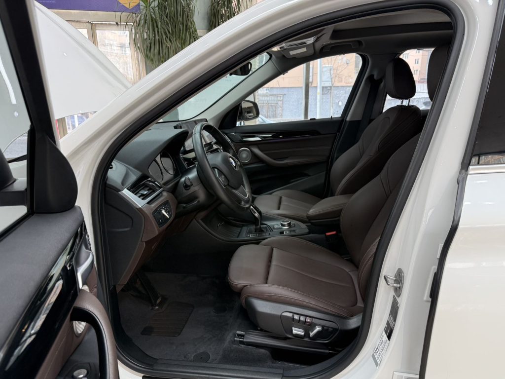 BMW X1 2022 модельного года sDrive20i Комплектация «Style» - AUTO STAR