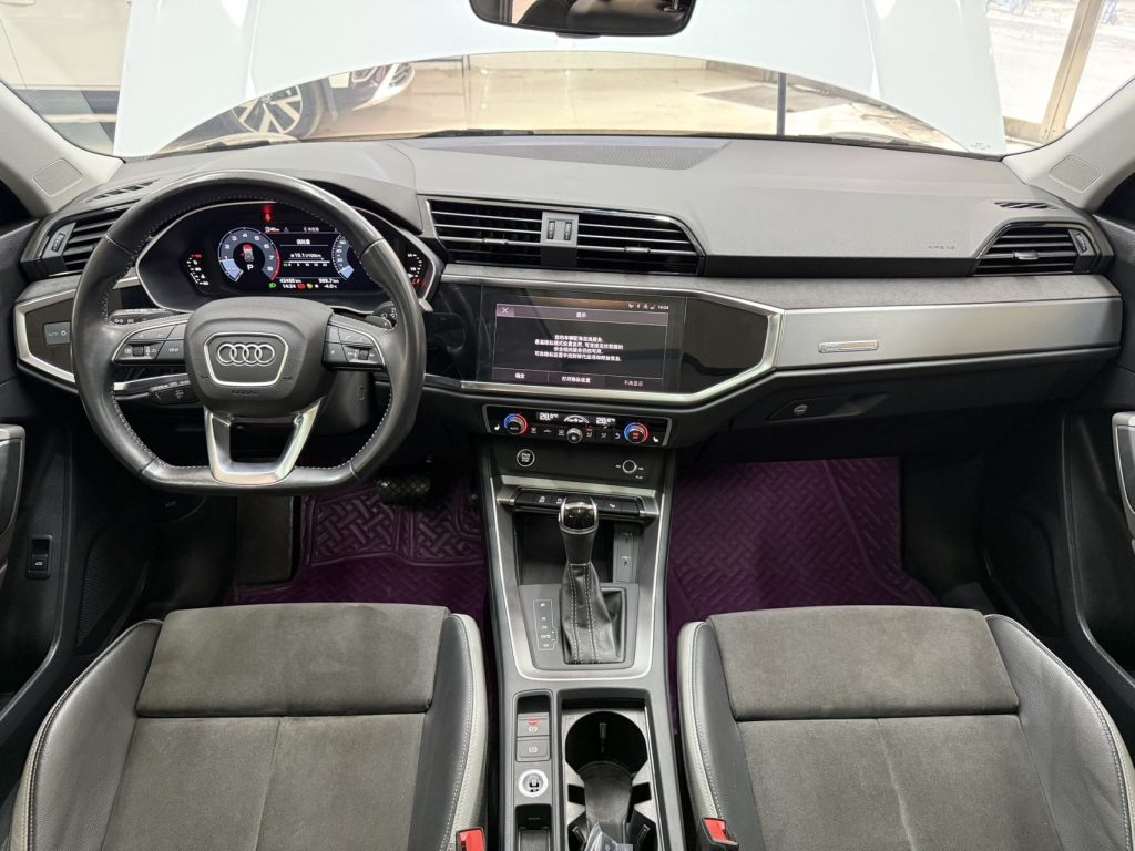 Audi Q3 2022 модельного года 35TFSI, версия «Sporty» - AUTO STAR