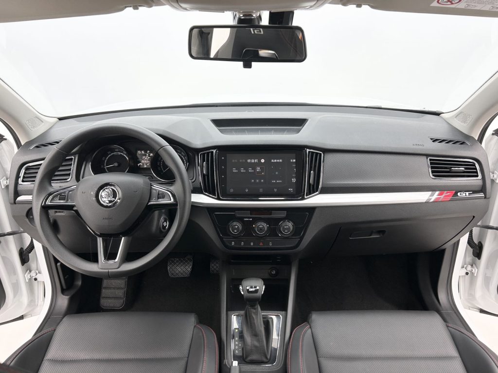 Skoda Kamiq, 2023 модельный год, обновленная версия GT 1,5 л, автоматическая коробка передач, версия «Zhenxiang» - AUTO STAR