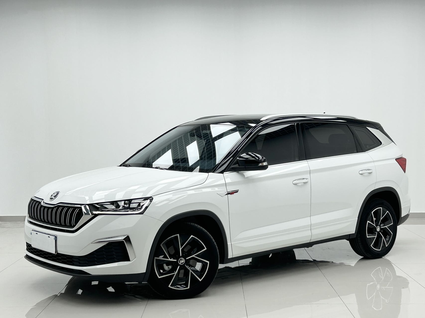 Skoda Kamiq,  2023 модельный год, обновленная версия GT 1,5 л, автоматическая коробка передач, версия «Zhenxiang»