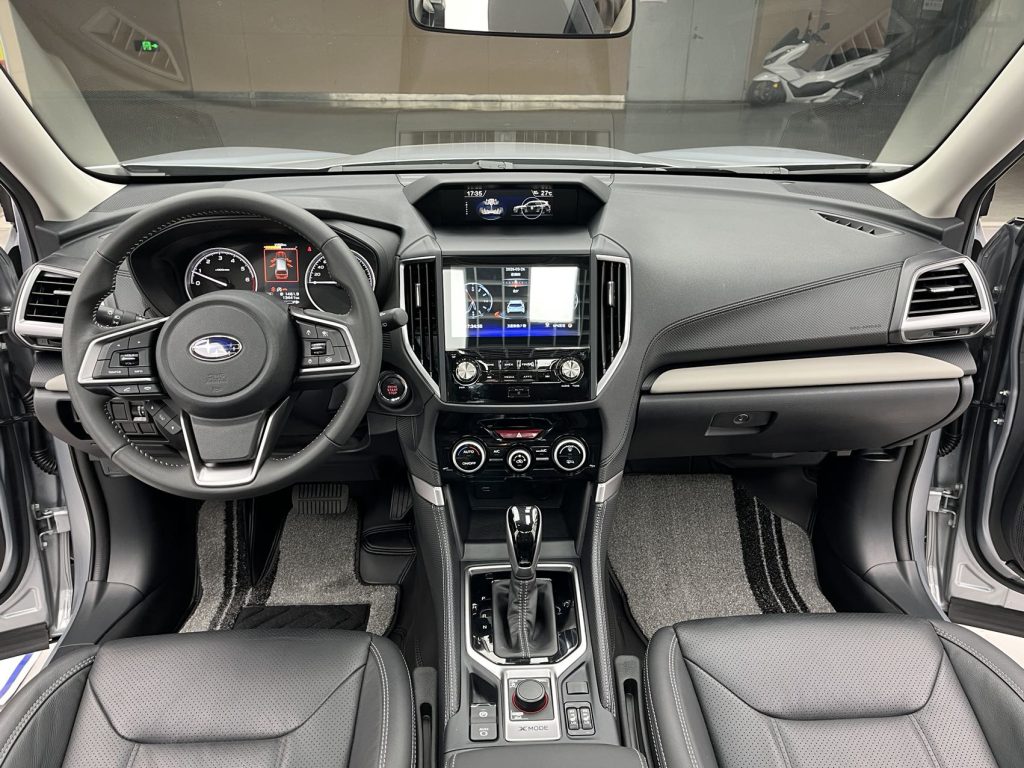 Subaru Forester 2022 модельный год 2.0i AWD Luxury Edition EyeSight - AUTO STAR