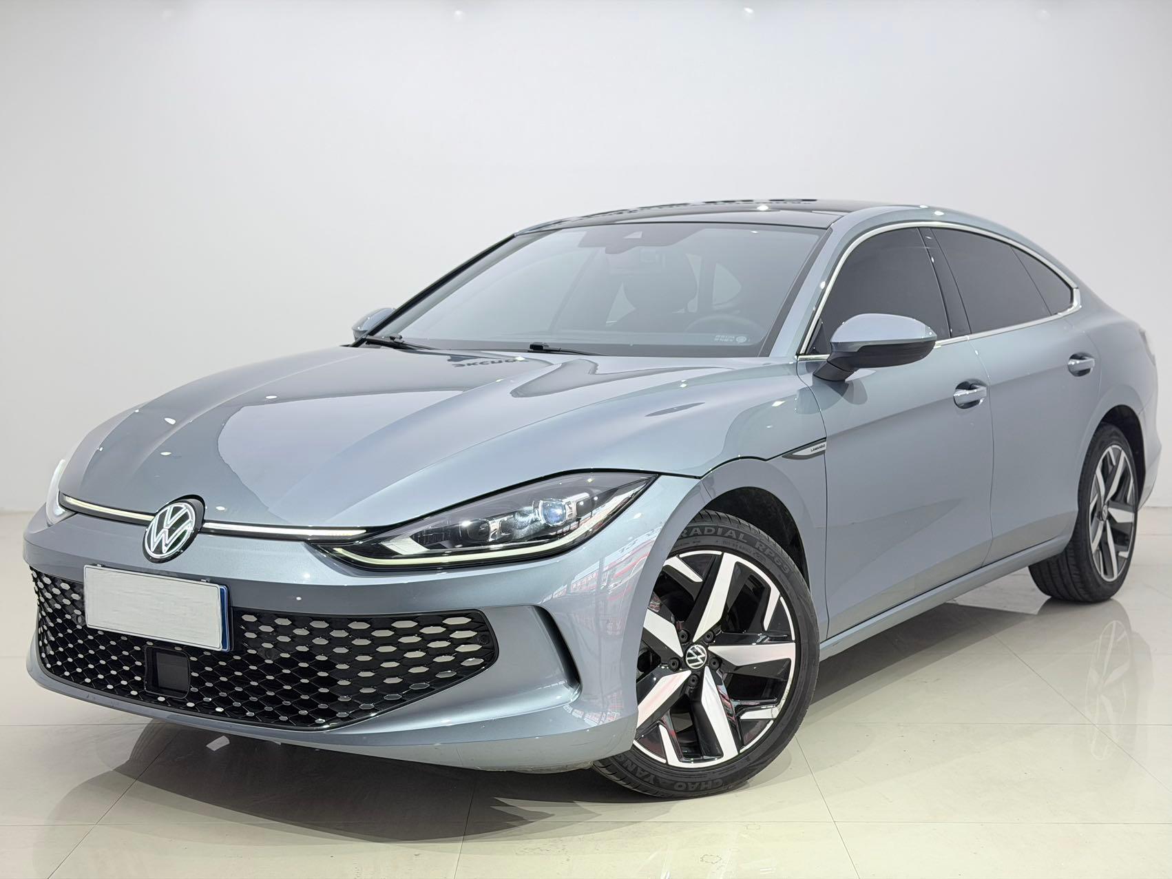 Volkswagen LAMANDO L  2023 года, синий, 280TSI DSG, версия «Cool & Spicy»