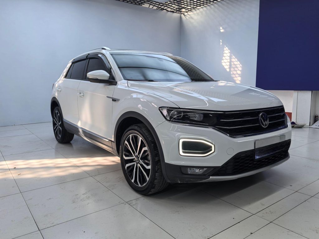 Volkswagen T-ROC, 2021 г. выпуска, 280TSI DSG, передний привод, версия «Comfort & Connect» - AUTO STAR