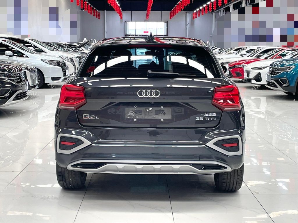 Audi Q2L 2022 модельного года 35 TFSI, версия «Stylish & Elegant» - AUTO STAR
