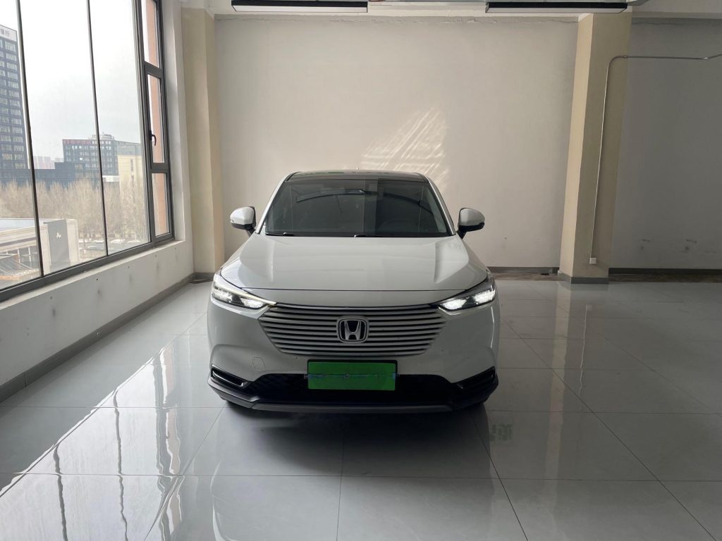 Honda Vezel, 2023 г. выпуска, 1,5 л, CVT, версия «Tech» - AUTO STAR