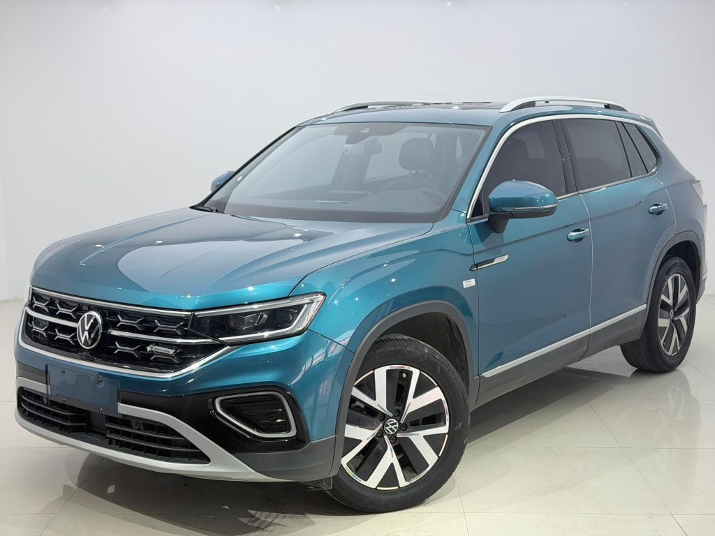 TAYRON 2023 года, 280TSI, передний привод, версия «Luxury PLUS Advanced» - AUTO STAR