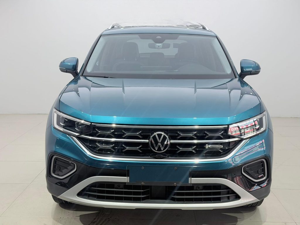 TAYRON 2023 года, 280TSI, передний привод, версия «Luxury PLUS Advanced» - AUTO STAR