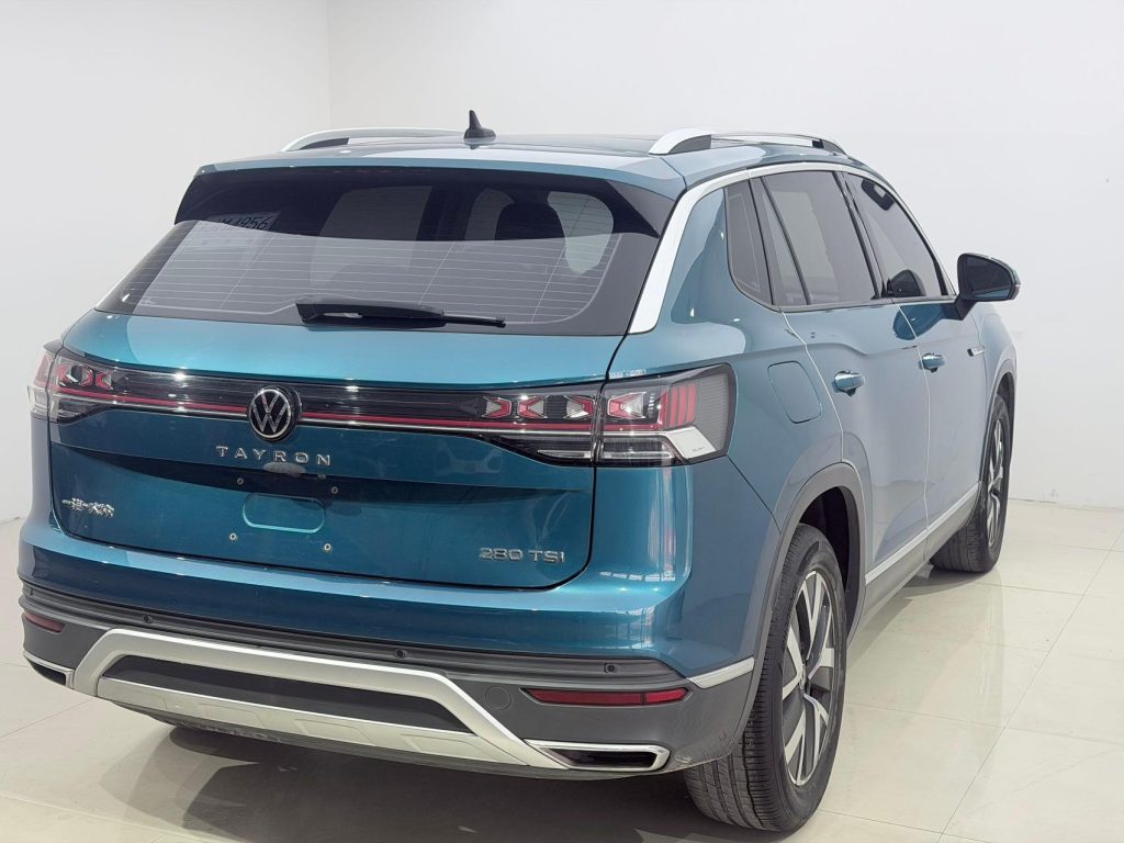 TAYRON 2023 года, 280TSI, передний привод, версия «Luxury PLUS Advanced» - AUTO STAR