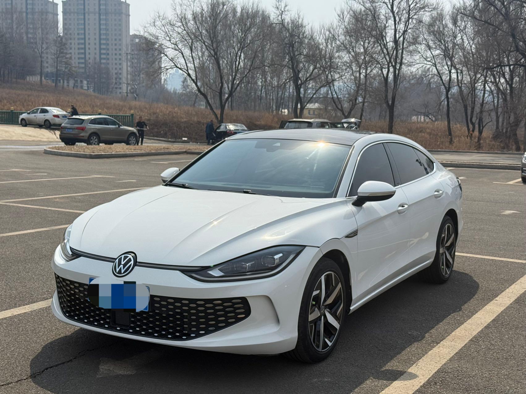 Volkswagen LAMANDO L 2022 года,  280TSI DSG версия «Cool & Spicy»