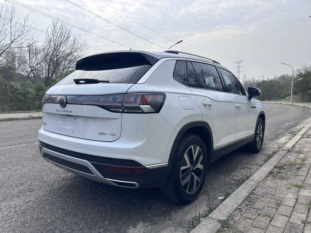 Volkswagen TAYRON 2023 года, 280TSI, 2WD, версия «Luxury Plus Advanced» - AUTO STAR