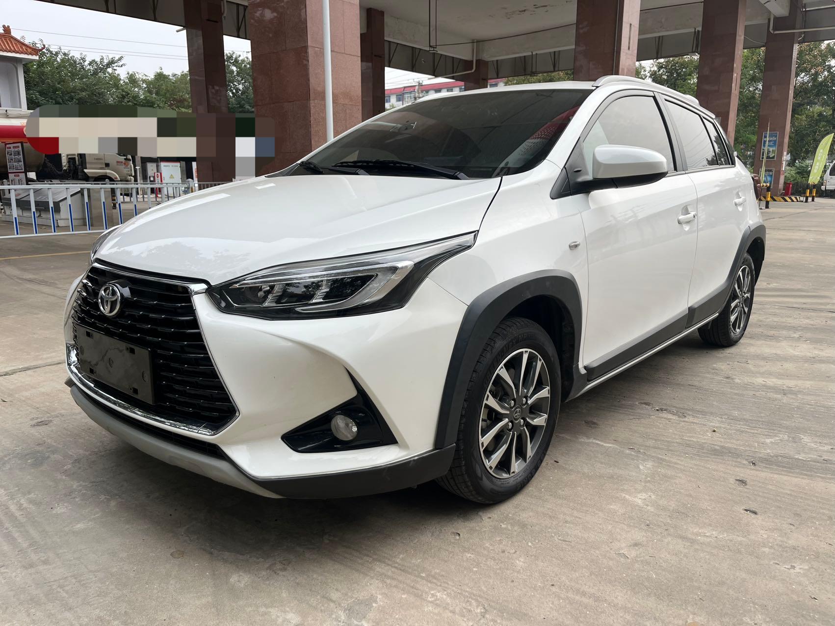 Toyota YARiS L,  версия «Zhi Xuan», 2022 модельный год, Zhi Xuan X, 1,5 л, CVT, версия «Luxury PLUS»