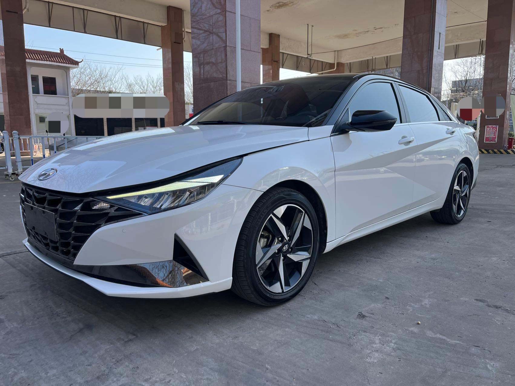 Hyundai Elantra 2022 года, 1,5 л, версия «Престиж»