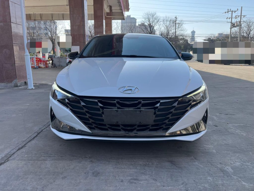 Hyundai Elantra 2022 года, 1,5 л, версия «Престиж» - AUTO STAR