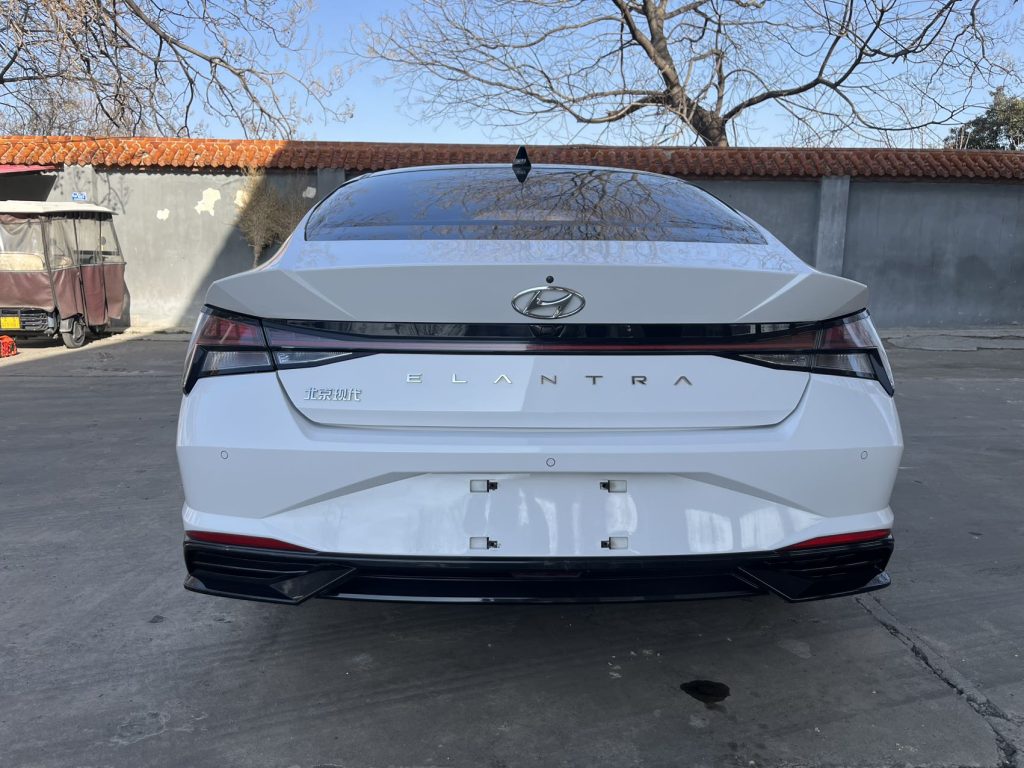 Hyundai Elantra 2022 года, 1,5 л, версия «Престиж» - AUTO STAR